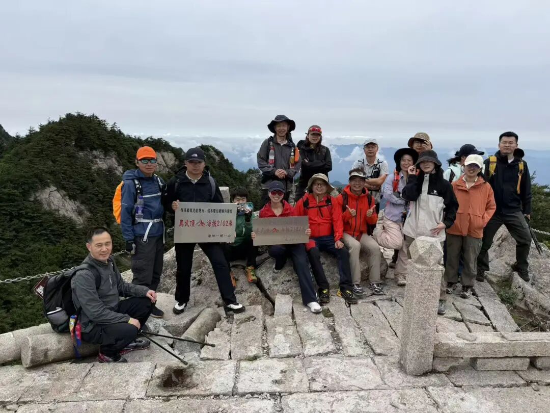 2ec666794d9fa4d4bf361a9260ffe56b.jpg