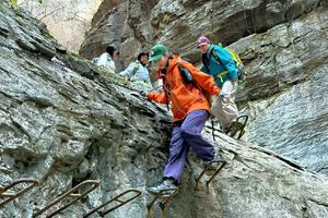 【心旅户外】11月30日（周日）徒步南太行心脏 | 探秘马武寨·一线天·七星潭，解锁最原始的地质画廊！