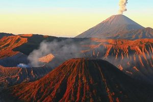 印尼罗布莫火山