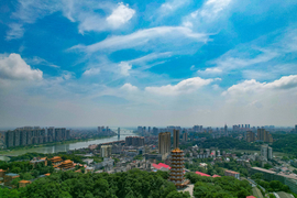 中心城区全景（李建斌 摄）