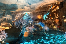 青云洞·云上九歌溶洞景区1（版权不明）