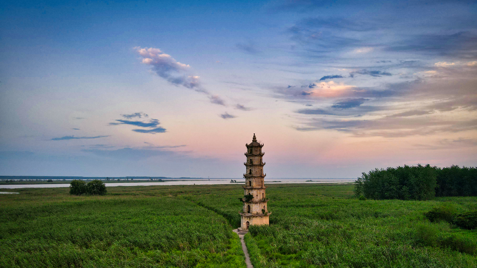 凌云塔1（黄山钟宇 摄）