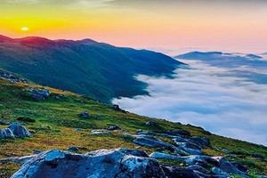 北阳山丨新手必爬丨秦岭“墨石公园”丨山顶品美味火锅