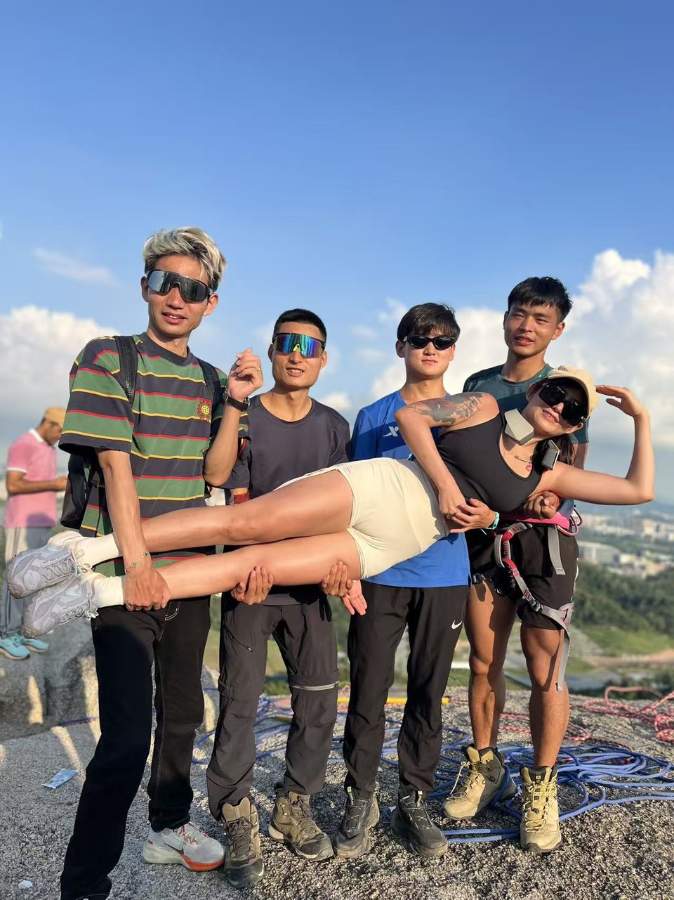 微信图片_20250913180353_425_3252