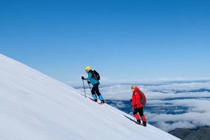 【哈巴雪山3日】|  登人生第一座雪山，户外登山爱好者练兵场，1比1向导带队，送登顶证书+奖牌，让我们在顶峰相见