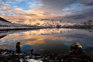 【光影贡嘎6日】| 贡嘎山西南坡+冷嘎措+月亮湖5日户外轻徒步，提供单反或无人机+赠送成都集合酒店