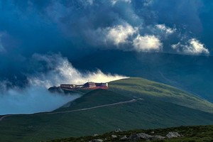 【秘境五台山5日】| 逆朝徒步53KM，全程轻装徒步，来一场远离尘嚣，寻找自我的朝圣之旅，安排高标住宿+无自然单房差