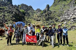 【无限黔徒6日】 | 贵州小众秘境徒步路线，打卡网红羊皮洞+大圣之眼+夜郎天路+猫跳峡，无自然单房差，24小时接机接站