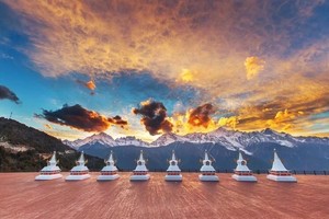 【梅里东坡5日】| 香巴拉梅里朝圣系列——卡瓦格博之心，全新6日东南坡入门级轻装徒步，赠丽江集合住宿+无自然单房差