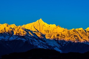 【梅里雪山3日】| 2-10人精品小团——玩转詹姆斯·希尔顿小说《消失的地平线》中的神秘国度香格里拉，看梅里雪山日照金山