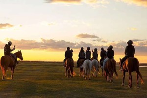 【梦幻阿尔山7日】| 全程越野精品小团——海拉尔+莫日格勒河+恩和小众秘境+边境卡线+阿尔山森林公园4人小团纯玩之旅