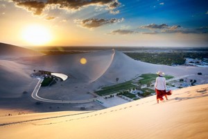 【秋色青甘7日】| 2-8人深度纯玩小团，玩遍青海湖，茶卡盐湖，翡翠湖，金塔胡杨林，鸣沙山月牙泉，七彩丹霞，无自然单房差