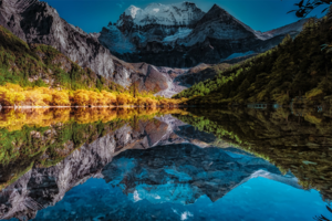 【格聂稻影7日】| 2-8人精品小团——稻城亚丁邂逅格聂，神山在云间守望圣湖于谷底静淌，让心灵沉醉于蓝色星球的最后净土