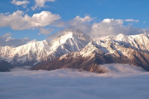 【贡嘎格聂6日】丨冷嘎措+格聂2-8人团——穿越格聂南线+邂逅贡嘎雪山日照金山+世外桃源般存在的措普沟户外纯玩之旅