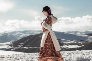 越野旅拍团【四姑稻亚6日】| 2-4人小团——红海子、格底拉姆、稻城亚丁、理塘、四姑娘山双桥沟