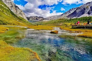 【色达稻城7日】| 色达+新都桥+稻城亚丁+鱼子西+理塘+丹巴+四姑娘山，越野/商务行摄之旅，让世界遇见更好的你