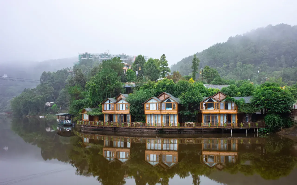 200d0y000000lt7bc4B9A_W_1280_853_R5 (1)