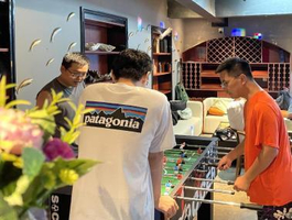 室内轰趴丨听海营地丨潮玩新玩法