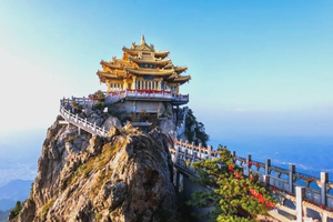 2025年12月18日-22日，冬游河南，赏最美老君山之雪，一睹中原盛世全景。