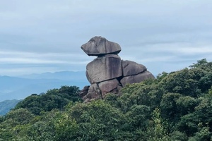 2025年12月20日，登山穿越 || 登韶关新丰云髻山，曲径通幽处，满目枫情
