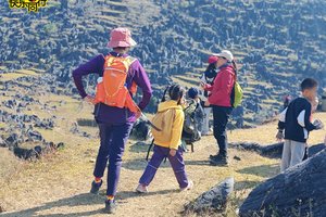 2026年02月03日-04日，打卡广东版“墨石公园”梅子坪古道&“最美山脊线”莫六公山，徒步千年古道，深入喀斯特峰林2