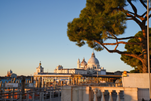 意大利6日跟团游 『意国深度游』『威尼斯上团罗马下团』纯玩无购物，资深硕博导游带你读懂每座城，无购物