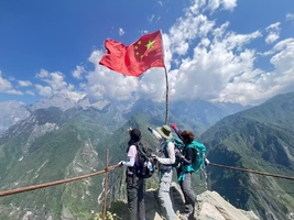 虎跳峡高路徒步 2日