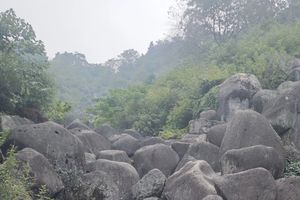 【黑石•登山】12月6日（周六）探冰川遗迹磊子石，“爬”回手脚并用的年代