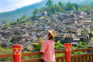 清远连州地下河、峡天下云天渡玻璃吊桥、飞天魔毯、滑道、千年燕窝洞、风雨桥、小桂林英西峰林、油岭千户瑶寨、瑶族篝火长桌宴三