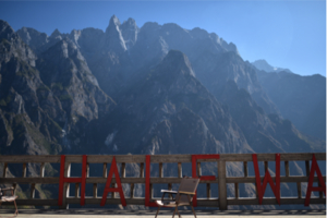 虎跳峡高路徒步2天1晚