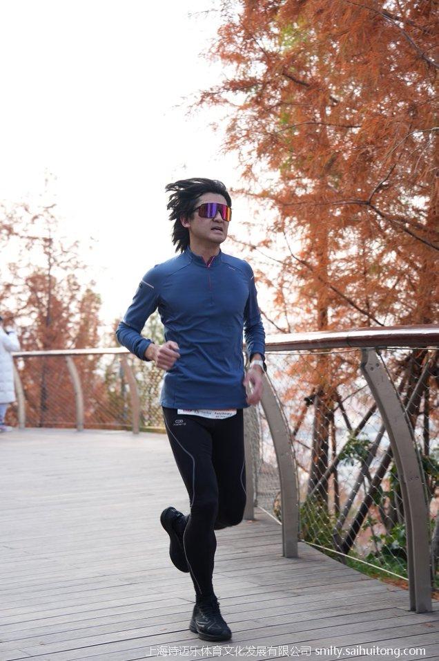 82a24d79cv40fd39e5cdf39c0929d7f4