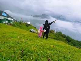 4月25日（周六）阿坝云中牧场 云中岭亲子徒步一日游