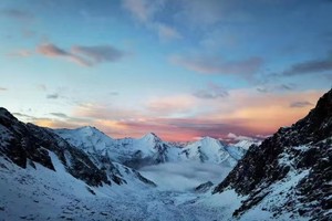 四姑娘雪山大峰、二峰