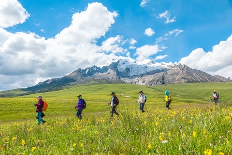 第七届千面·格聂，夏季徒步大会，7.18-23 向山而行，赴约格聂