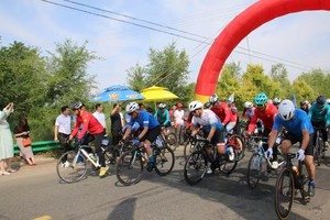 通辽市第七届科尔沁运动大会自行车比赛