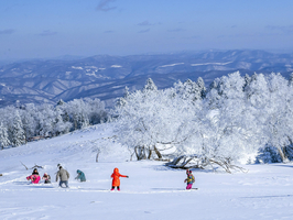 【17户外】1月16-18日童趣松岭雪村，踏雪穿越老秃顶子，赏冰瀑奇观，感受大东北壮丽山河