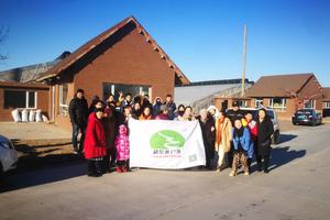 1月5日我们一起去采摘草莓啦！