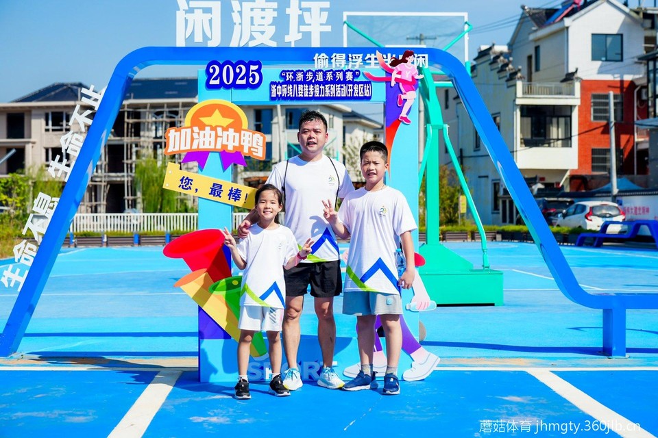 LIU03356.JPG~tplv-9lv23dm2t1-resize-animforce-v1_1600_3000_gif