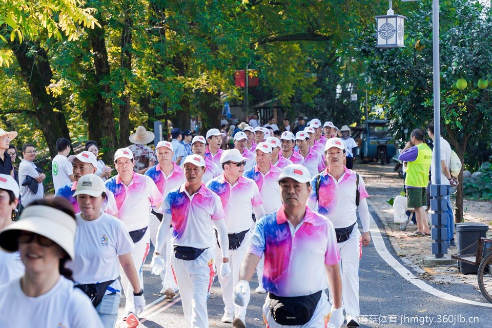 XLE00328.JPG~tplv-9lv23dm2t1-resize-animforce-v1_1600_3000_gif