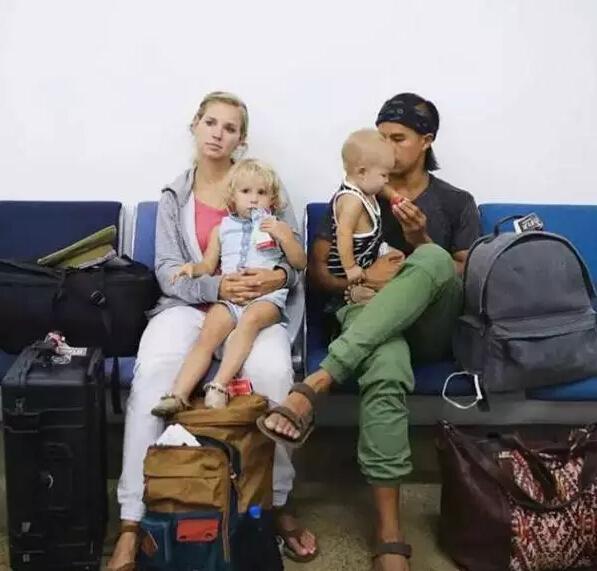 他25岁赚了3.5亿,却卖掉房子,带着妻儿全世界流浪