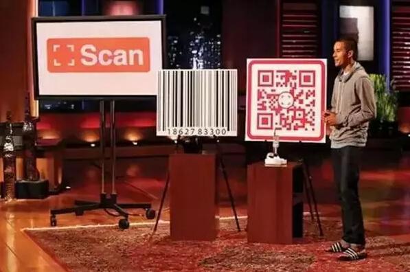 他25岁赚了3.5亿,却卖掉房子,带着妻儿全世界流浪