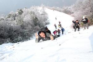 绿色长征二十七站|2022年2月27日走温泉--鹿颈峧-小龙湾峧-映天池吊桥-温泉小环线，赏2022最后一场醉美雪景