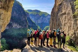 【五一●南太行徒步】5.1-4 国家地理推荐/中国十大徒步路线：郭亮村，昆山挂壁公路，九连山