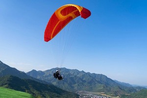 【滑翔伞】在咸宁大幕山等风来 -每天发团