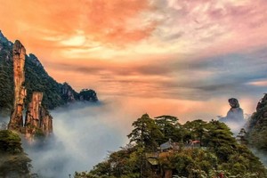 【清明-三清山】4.4-6VIP豪华车：登天下第一仙山三清山，打卡挂在悬崖上的神仙小镇望仙谷