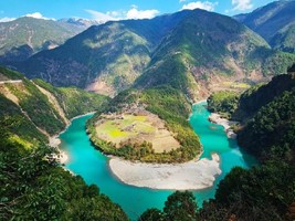 【新线首发•小众旅行•天境怒江】12.13-23双飞团：独龙江归来、丙中洛、秋那桶、雾里村、寻找与世隔绝的纹面女