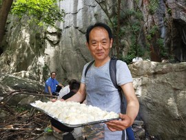 CE25F93F-9019-4D6D-B727-6CE2CAD594F4