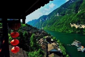 【12.12-18】世遗渝东南精品7日：武隆天坑、乌江画廊、芭拉胡峡谷、蒲花暗河、濯水龚滩、桃花源、阿依河、九黎城