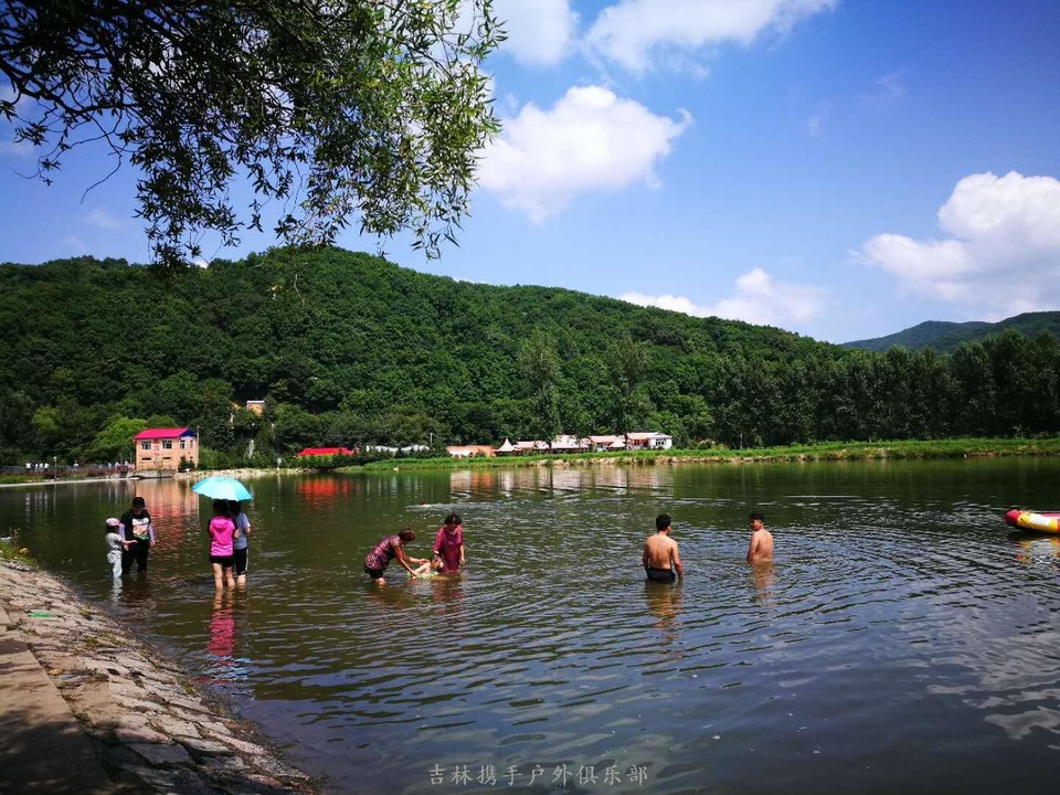 霍伦河龙凤漂流