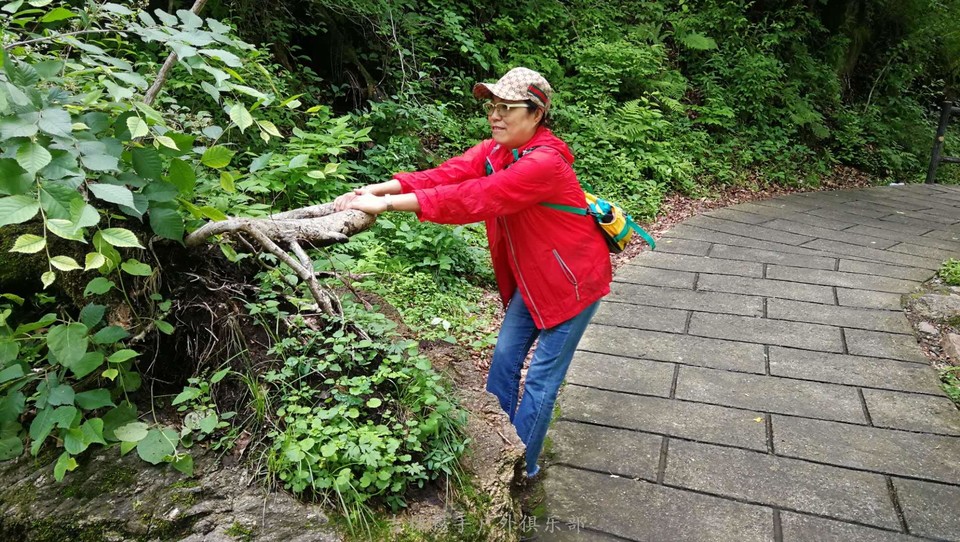 2lffV8TgvQszXobLUYi6GwkVdo-6cJI6mTBkEBdT4_oqRBFRZfXa3Cztw6J5tVsD